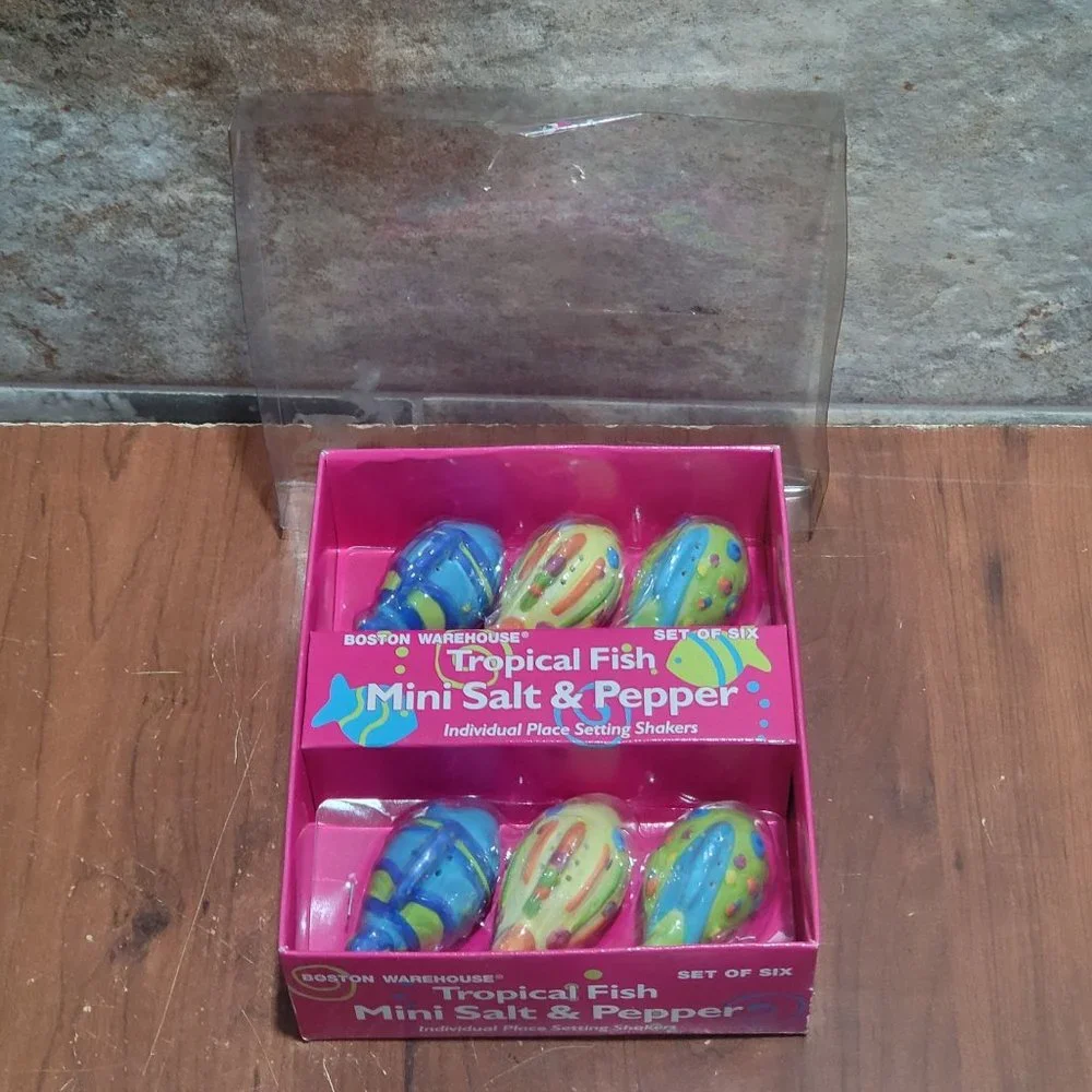 Boston Warehouse Tropical Fish Mini Salt & Pepper Shakers Set of 6 NIB